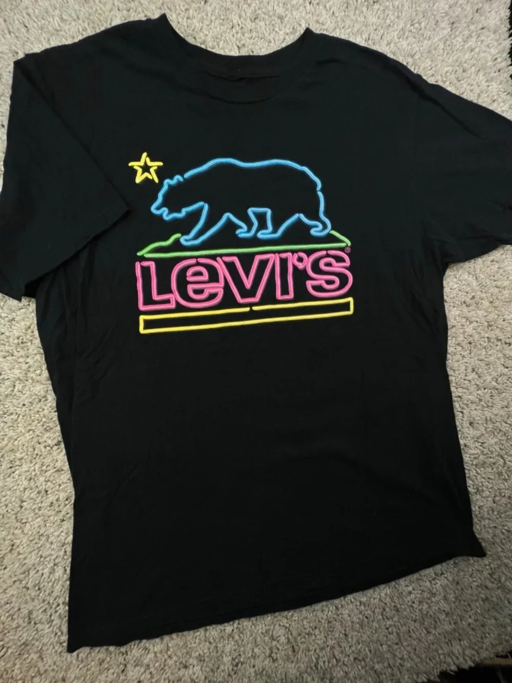 Levi's Mens Black Graphic T Shirt - Size Large Short Sleeve Bear California Logo